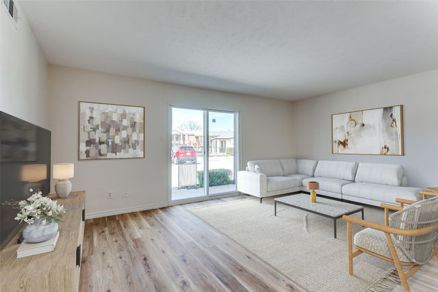 4014 Ridglea Country Club Drive, Fort Worth, TX 76126