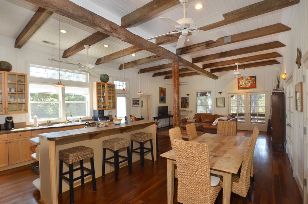 Image 13 of property listing at 123 Cassena Street, Mcclellanville, SC 29458