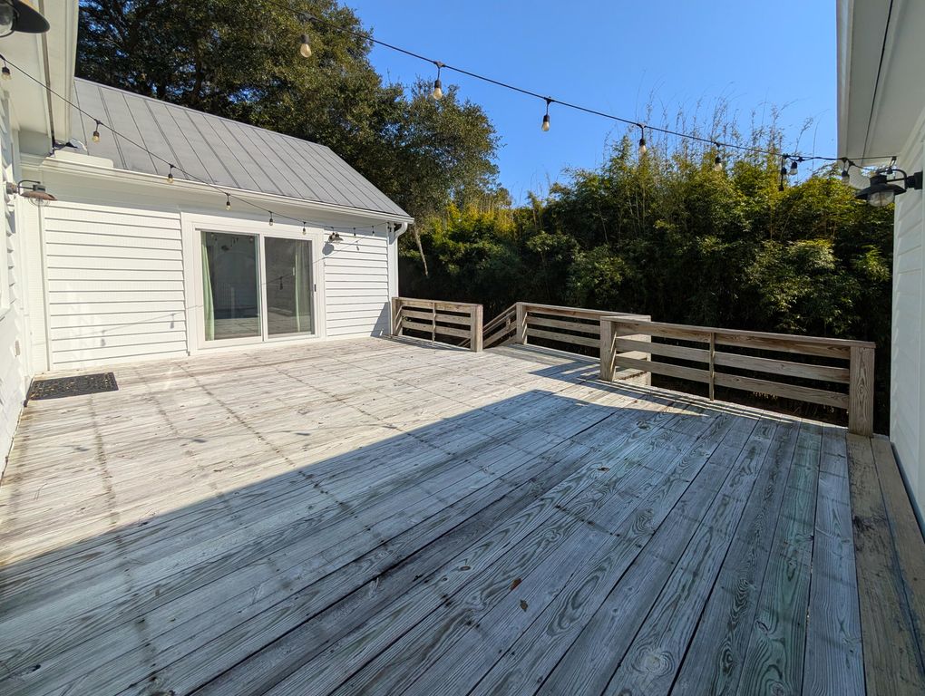 Image 17 of property listing at 123 Cassena Street, Mcclellanville, SC 29458