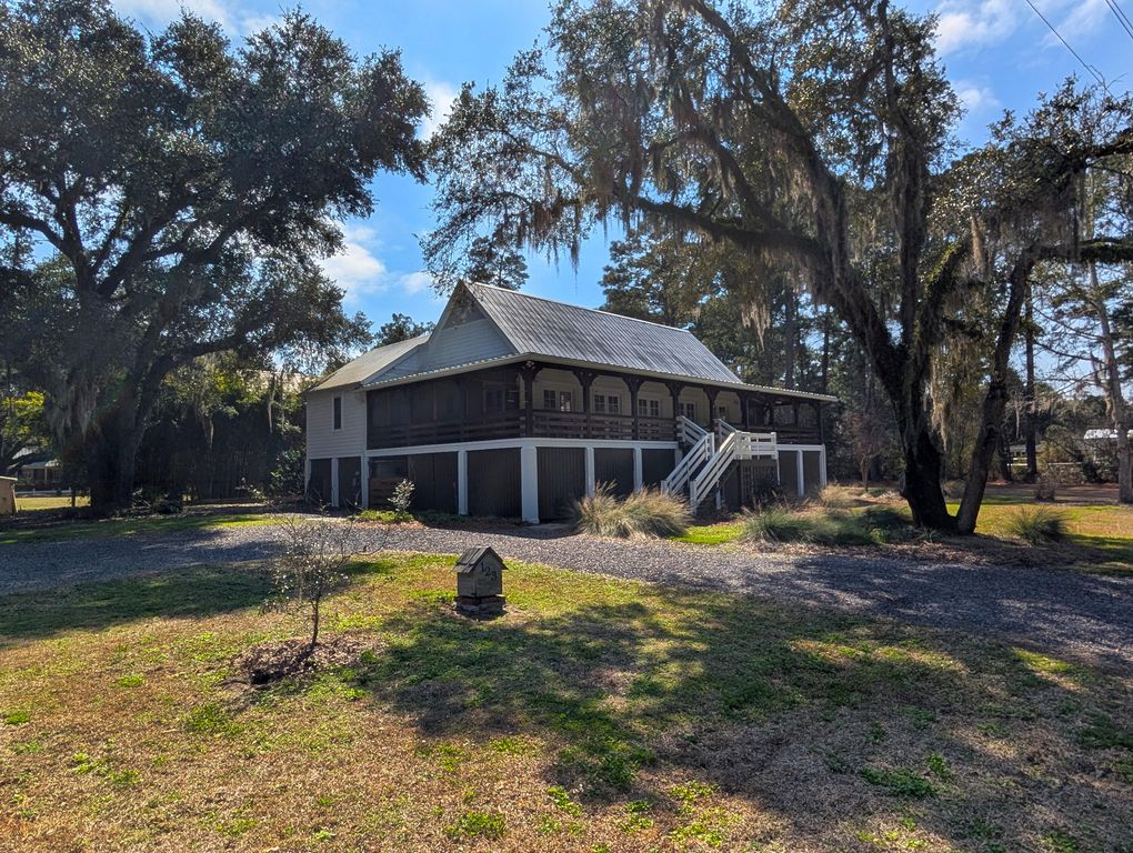 Image 2 of property listing at 123 Cassena Street, Mcclellanville, SC 29458