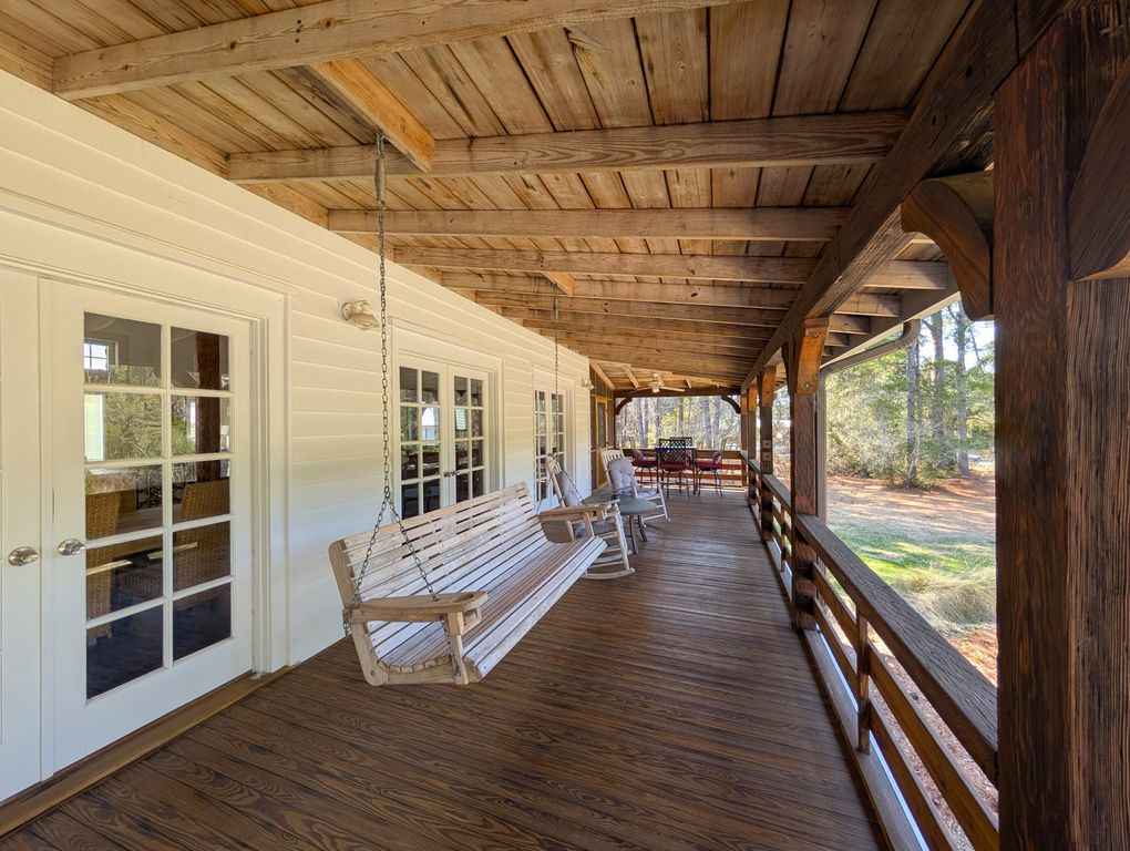 Image 9 of property listing at 123 Cassena Street, Mcclellanville, SC 29458