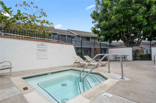414 Woodpark Way, Oceanside, CA 92058