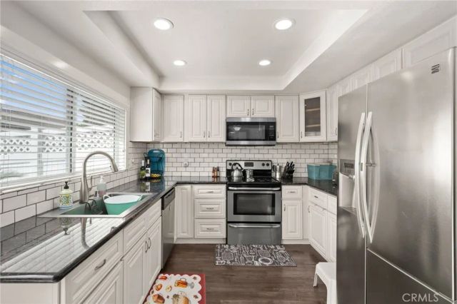 414 Woodpark Way, Oceanside, CA 92058