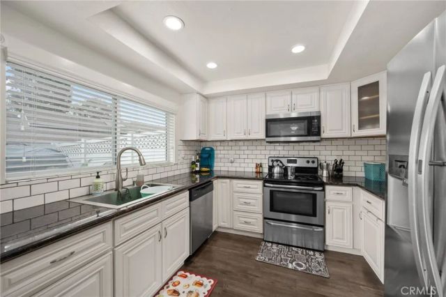 414 Woodpark Way, Oceanside, CA 92058
