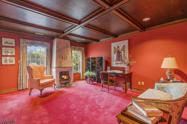 53 Canterbury Ln, Watchung Boro, NJ 07069