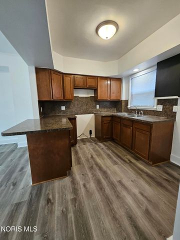 401 Platt Street, Toledo, OH 43605