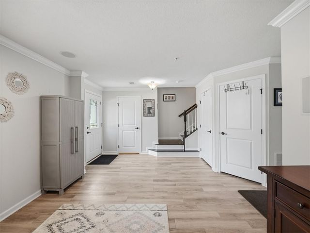 432 Fairmont Dr, Marshall, PA 15090