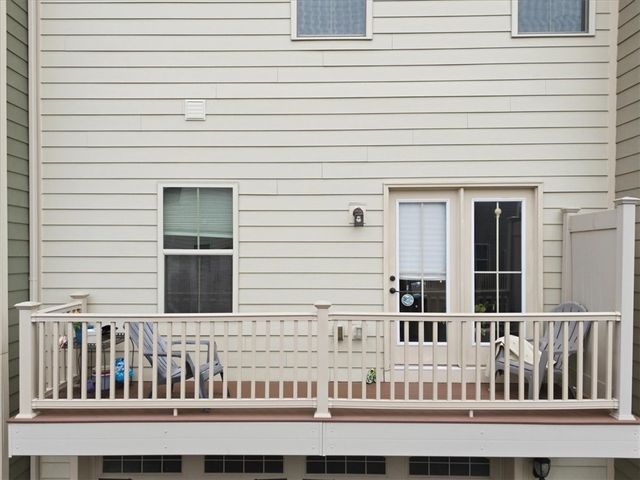 432 Fairmont Dr, Marshall, PA 15090