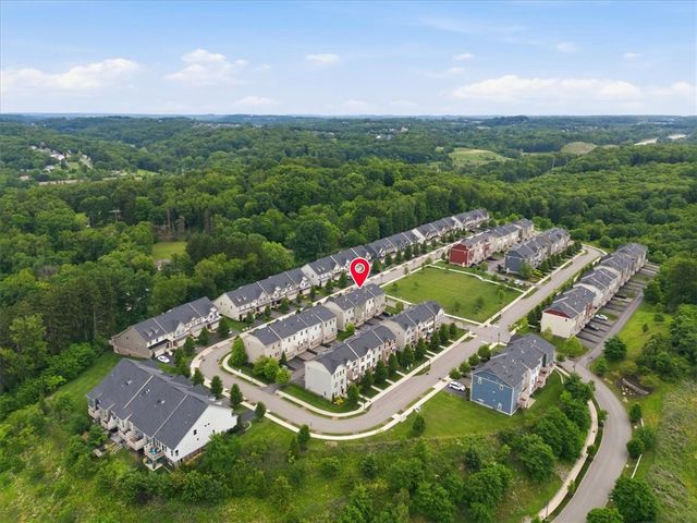432 Fairmont Dr, Marshall, PA 15090