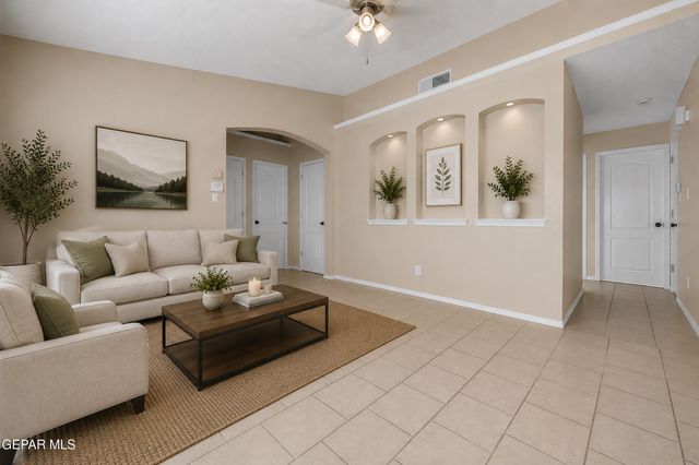 11664 SUNSET ROSE Drive, El Paso, TX 79936