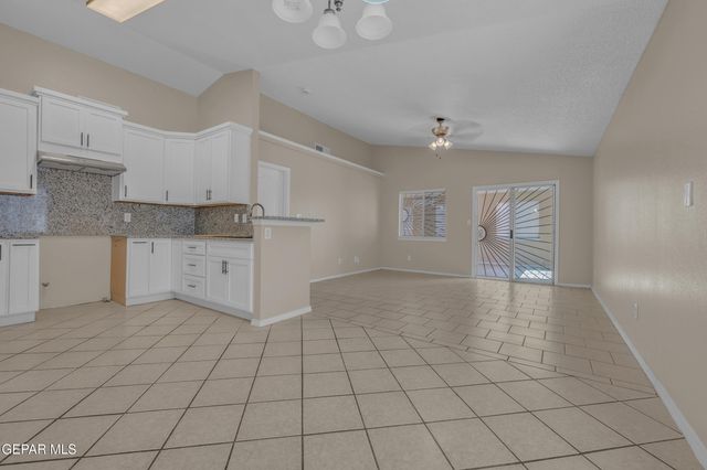 11664 SUNSET ROSE Drive, El Paso, TX 79936