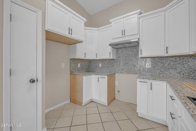 11664 SUNSET ROSE Drive, El Paso, TX 79936