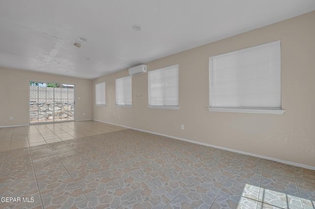 11664 SUNSET ROSE Drive, El Paso, TX 79936