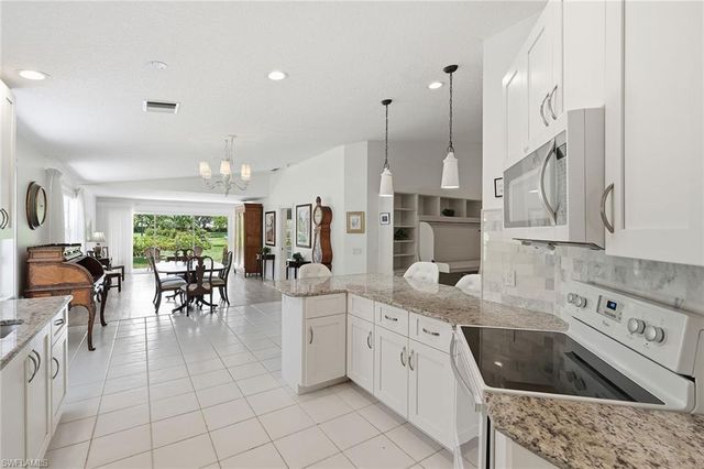 3105 Andorra Cr, Naples, FL 34109