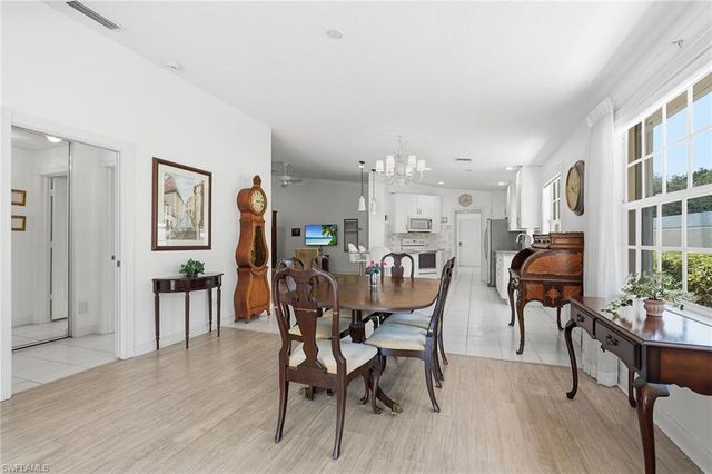 3105 Andorra Cr, Naples, FL 34109