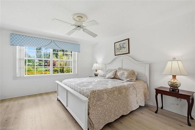 3105 Andorra Cr, Naples, FL 34109