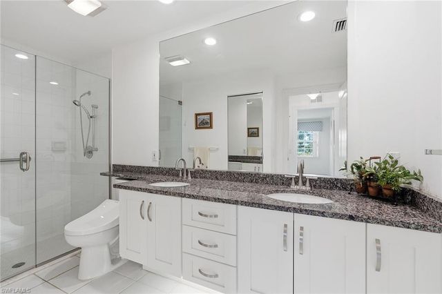 3105 Andorra Cr, Naples, FL 34109