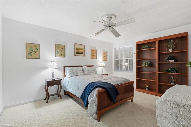 3105 Andorra Cr, Naples, FL 34109