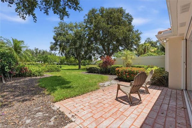 3105 Andorra Cr, Naples, FL 34109