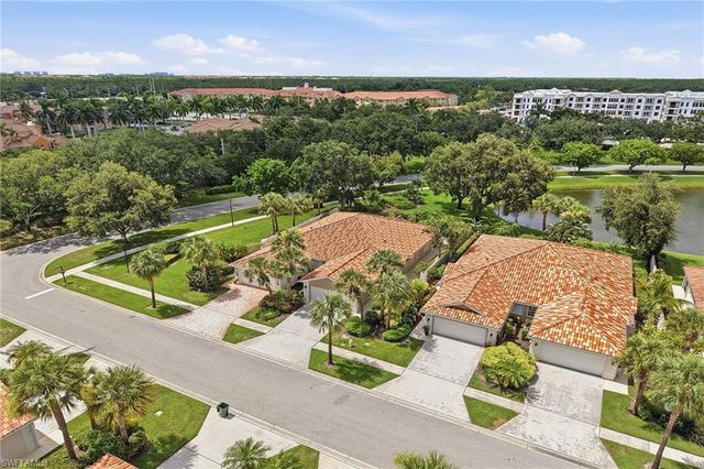 3105 Andorra Cr, Naples, FL 34109