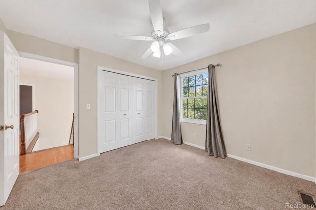 1112 Vernier Road, Grosse Pointe Woods, MI 48236