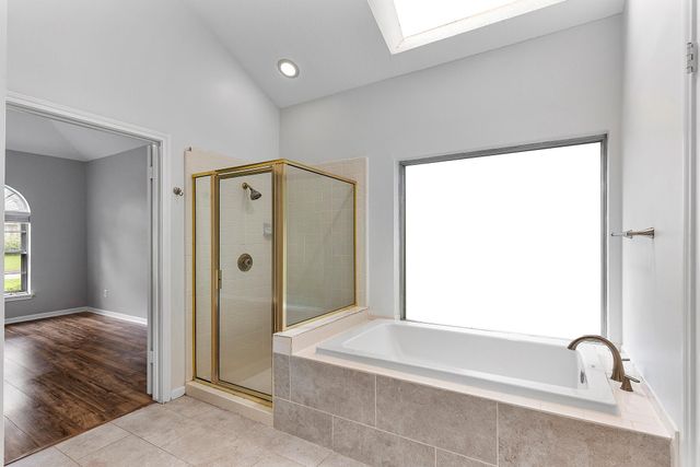 5622 Woodland Creek Drive, Houston, TX 77345