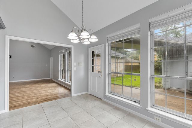 5622 Woodland Creek Drive, Houston, TX 77345