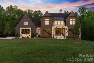217 Crest Court, Weddington, NC 28104