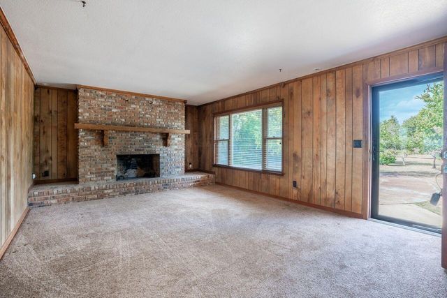 2595 W Highway 98, Mary Esther, FL 32569