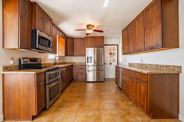 2595 W Highway 98, Mary Esther, FL 32569