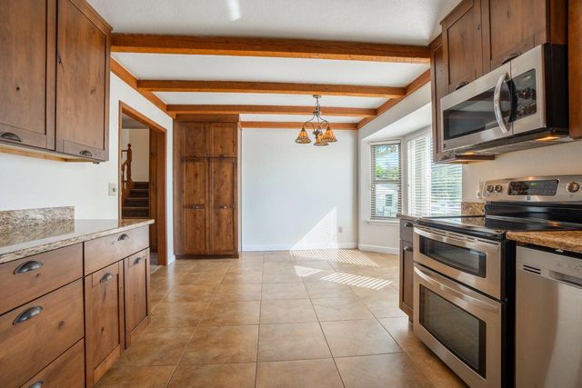 2595 W Highway 98, Mary Esther, FL 32569