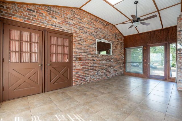 2595 W Highway 98, Mary Esther, FL 32569