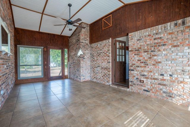 2595 W Highway 98, Mary Esther, FL 32569