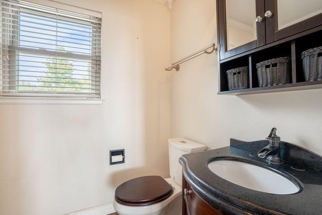 2595 W Highway 98, Mary Esther, FL 32569