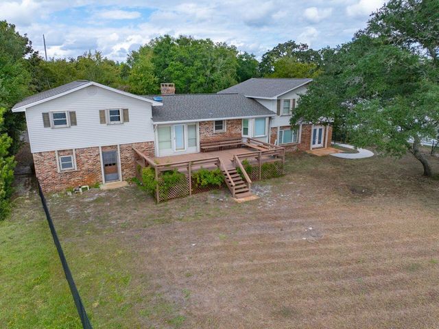 2595 W Highway 98, Mary Esther, FL 32569