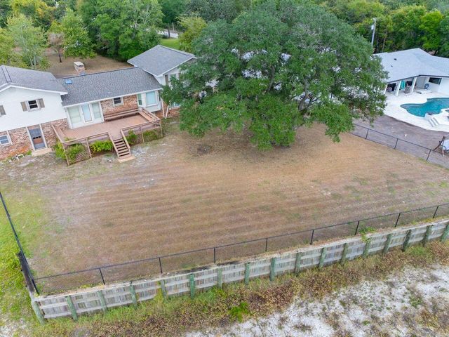 2595 W Highway 98, Mary Esther, FL 32569