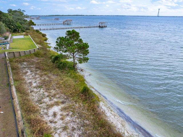 2595 W Highway 98, Mary Esther, FL 32569