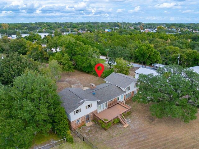 2595 W Highway 98, Mary Esther, FL 32569