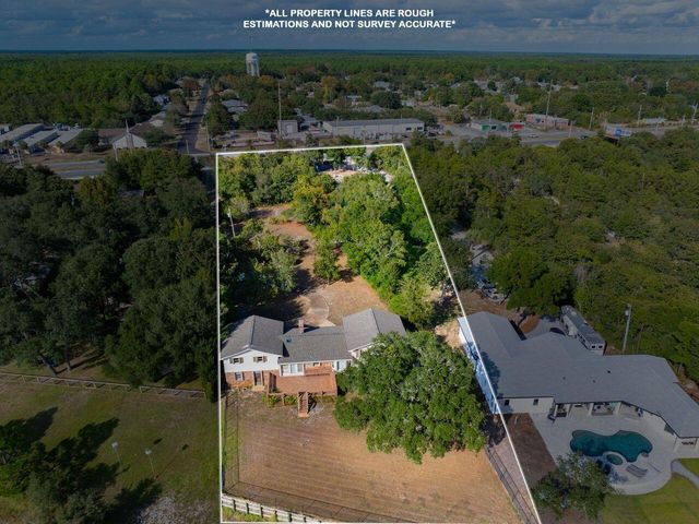 2595 W Highway 98, Mary Esther, FL 32569