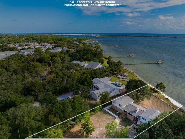 2595 W Highway 98, Mary Esther, FL 32569