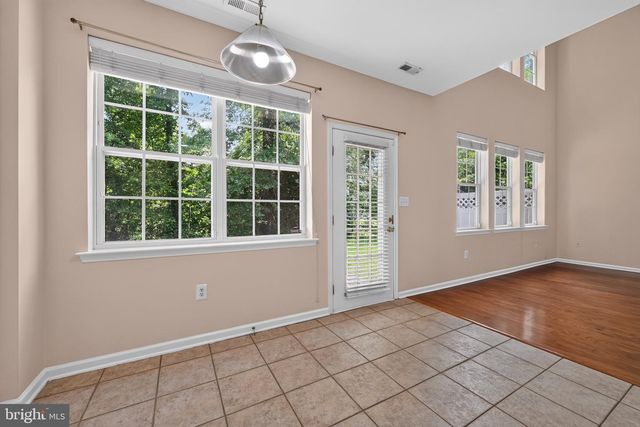 28 SUTTON CT, Pennington, NJ 08534