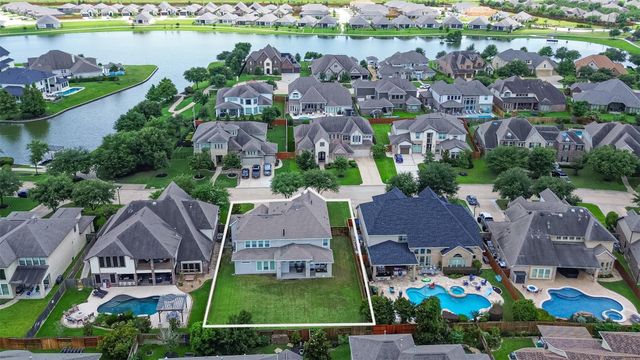 18806 Dove Creek Springs Trail, Cypress, TX 77433