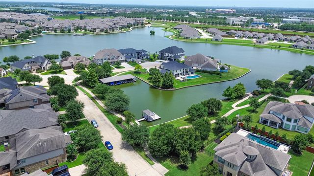 18806 Dove Creek Springs Trail, Cypress, TX 77433