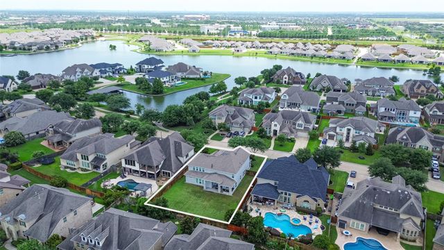 18806 Dove Creek Springs Trail, Cypress, TX 77433