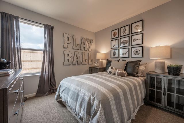 2045 Heidi Avenue # 2048S, Sanger, CA 93657