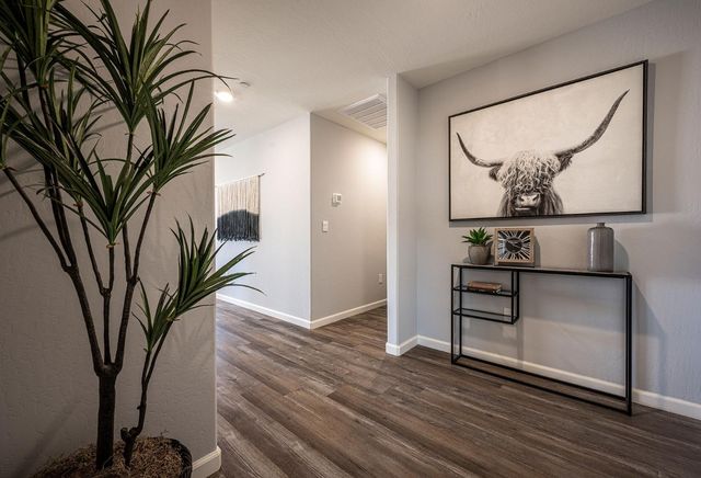 2045 Heidi Avenue # 2048S, Sanger, CA 93657