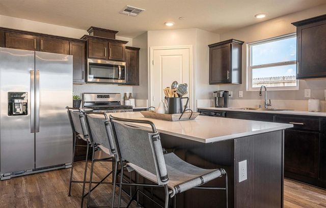 2045 Heidi Avenue # 2048S, Sanger, CA 93657
