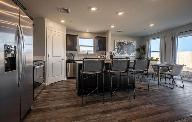 2045 Heidi Avenue # 2048S, Sanger, CA 93657