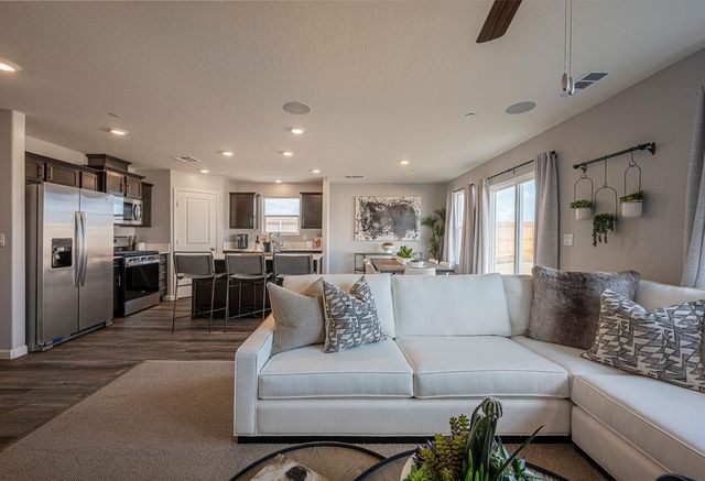 2045 Heidi Avenue # 2048S, Sanger, CA 93657