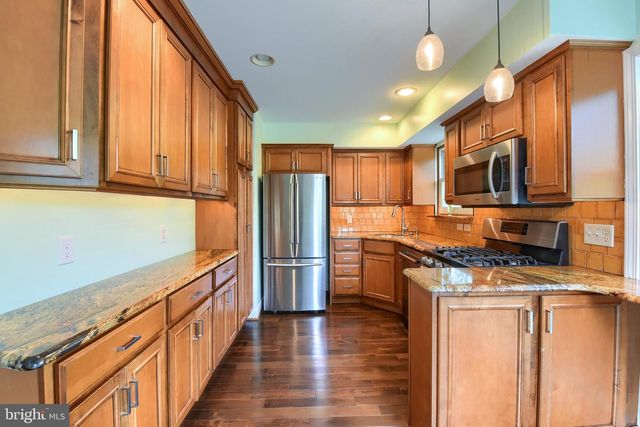 619 ERFORD RD, Camp Hill, PA 17011